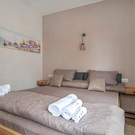Elegant & Stylish 2 Bedroom Top Central Apartment Sofia Ngoại thất bức ảnh